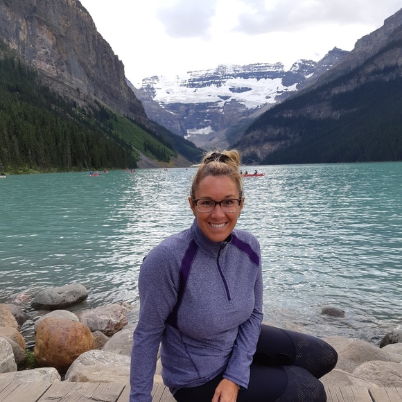 Meet your Posher, Josee - Picture 1 of 1